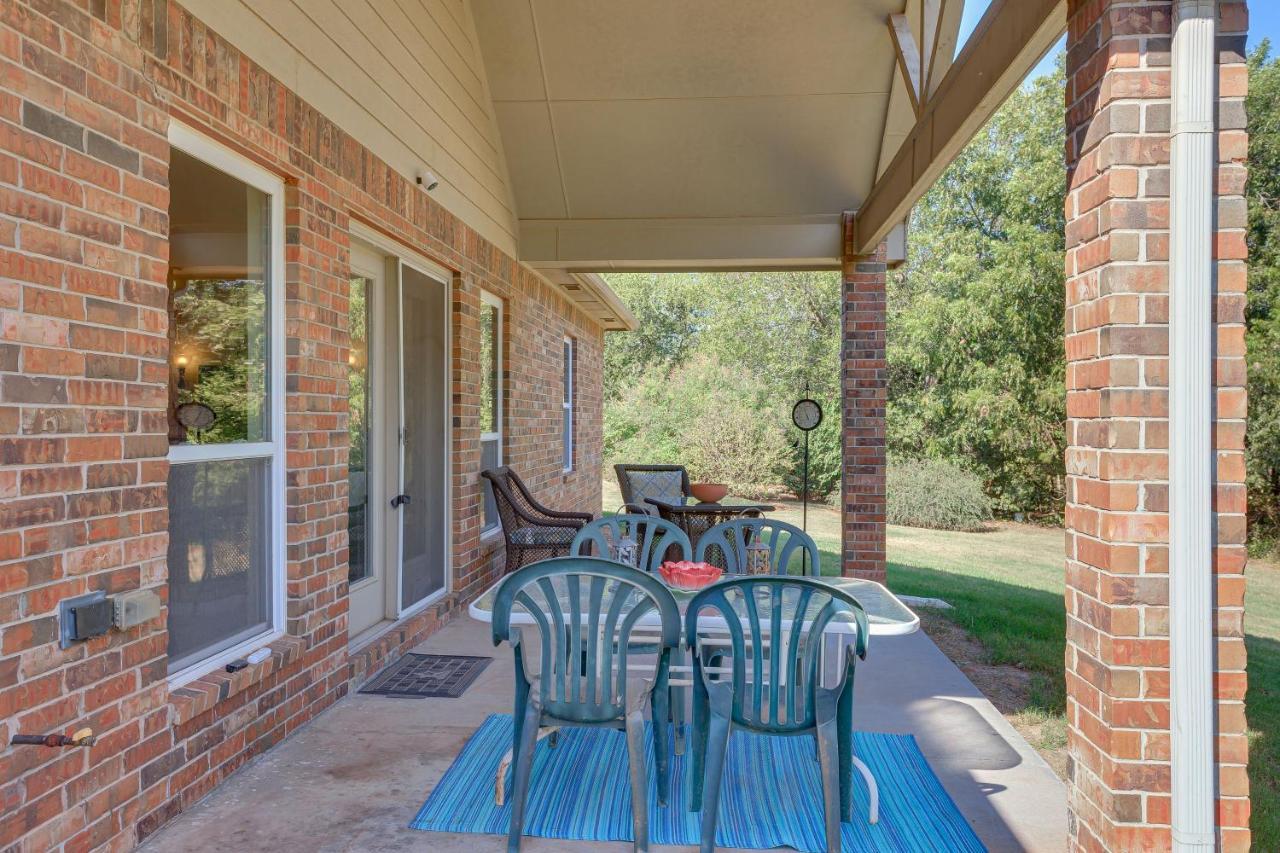 Quaint Noble Home 6 Mi To University Of Oklahoma! ノーマン エクステリア 写真