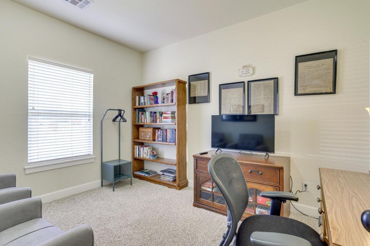 Quaint Noble Home 6 Mi To University Of Oklahoma! ノーマン エクステリア 写真