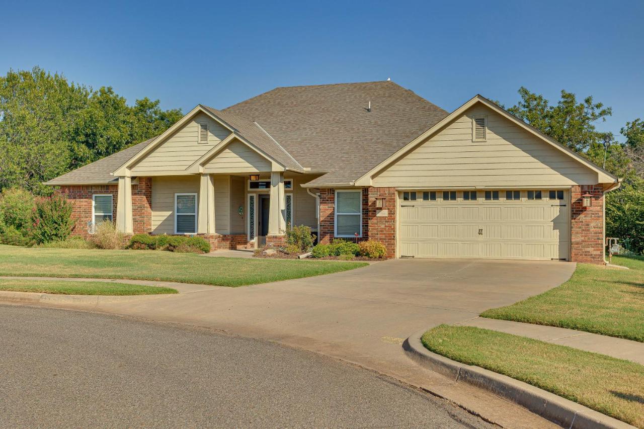 Quaint Noble Home 6 Mi To University Of Oklahoma! ノーマン エクステリア 写真